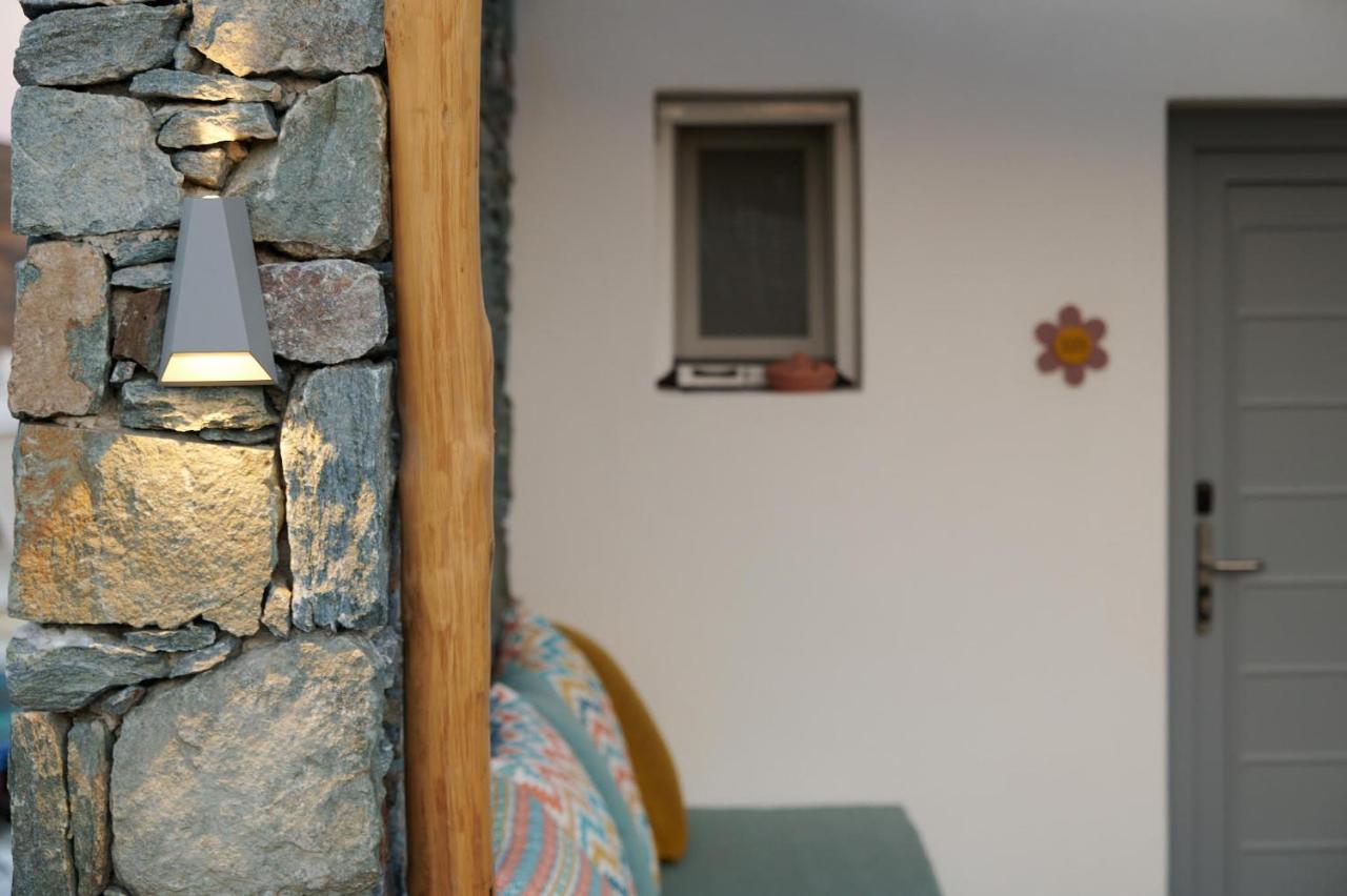 Mantellina Suites Kanala Extérieur photo